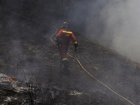 Obrovský požiar vyčíňa západne od metropoly Madrid