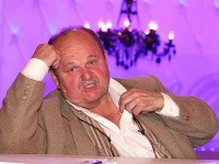 Jozef Bednárik je momentálne hospitalizovaný. Na jeho zdravotný stav dohliadajú odborníci. Jozef Bednárik je momentálne hospitalizovaný. Na jeho zdravotný stav dohliadajú odborníci.