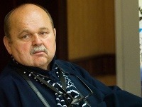 Zdravotný stav Jozefa Bednárika je vážny. Zdravotný stav Jozefa Bednárika je vážny.