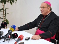 Nového arcibiskupa Oroscha časť veriacich neuznáva