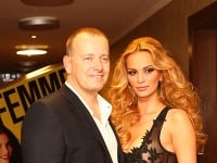 Boris Kollár so svojou oficiálnou partnerkou Andreou Heringhovou. 