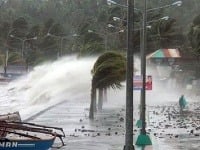 Takto bičoval tajfún pobrežie Filipín