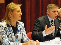 Renáta Zmajkovičová a Robert Fico Renáta Zmajkovičová a Robert Fico