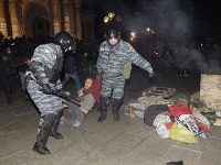 Protesty v Kyjeve sa zvrhli