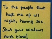 Keď sexujete, zatvorte si okná!