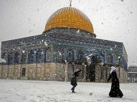 Jeruzalem paralyzovala snehová búrka