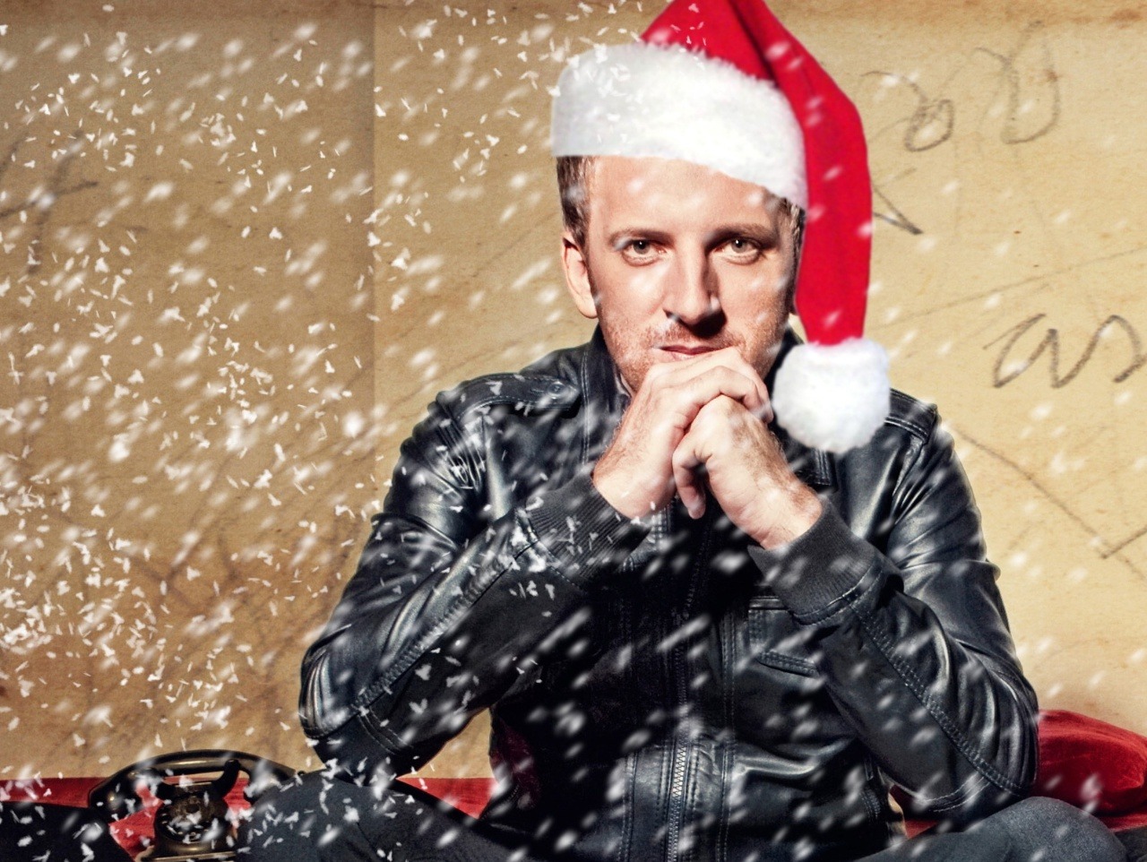 Miro Jaroš predstavil na topkách nový vianočný klip, do ktorého ste sa zapojili aj vy - naši čitatelia.