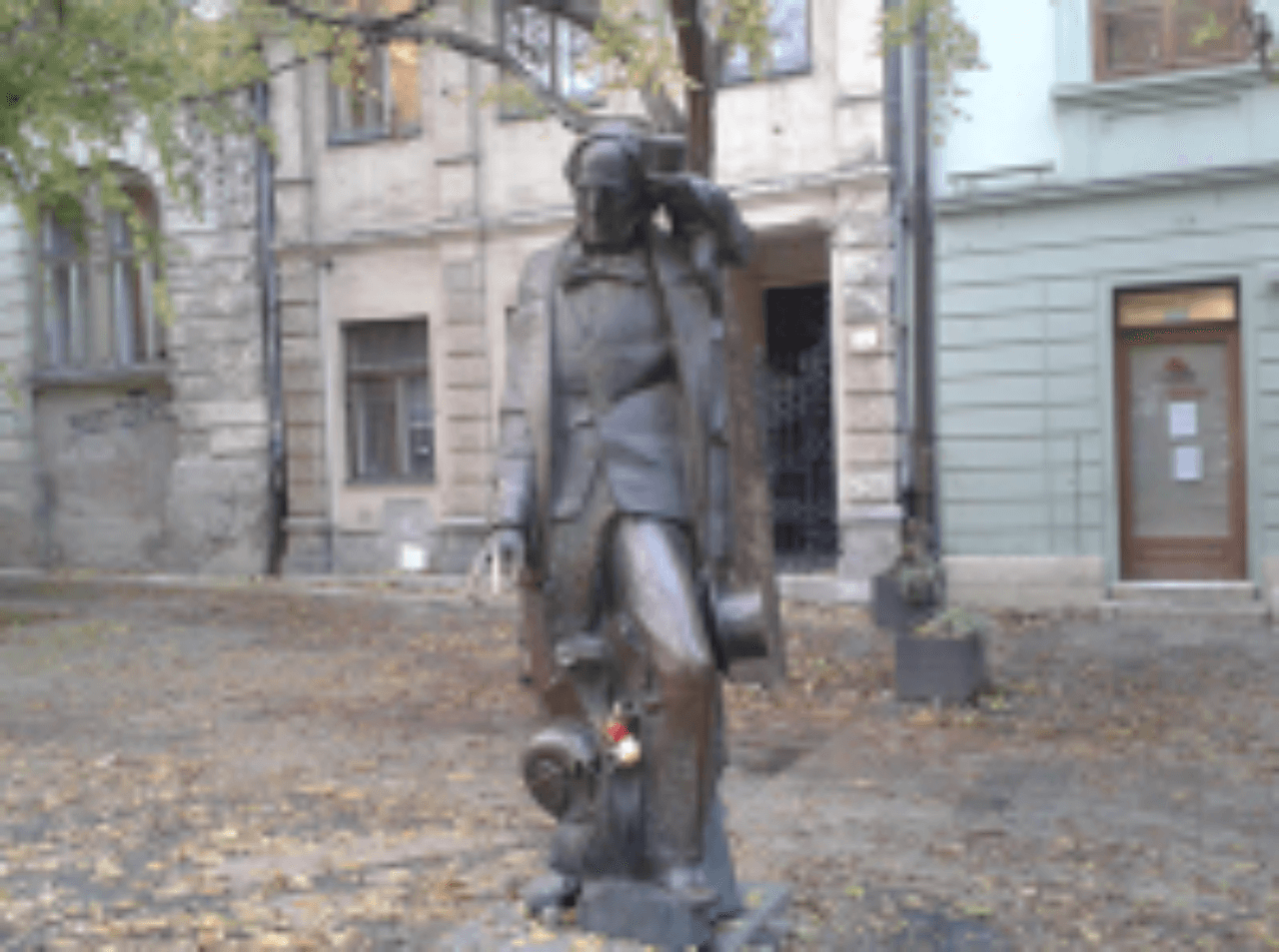 Socha Hansa Christiana Andersena na Hviezdoslavovom námestí.