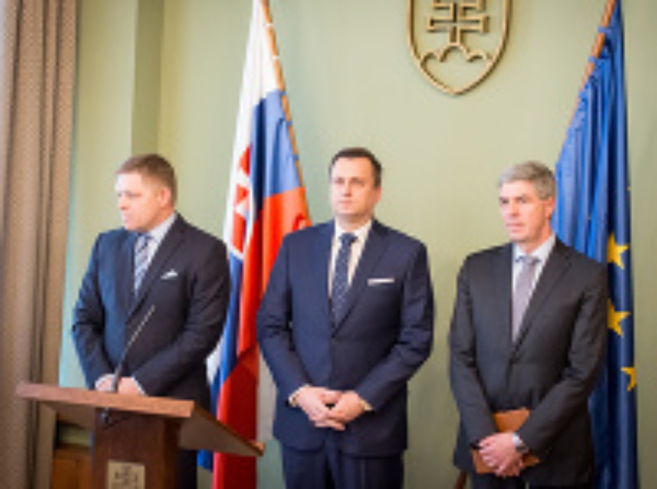 Zľava: Predseda vlády SR Robert Fico, predseda NR SR Andrej Danko a podpredseda NR SR Béla Bugár.