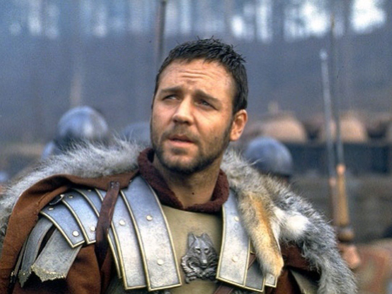Charizmatický Russell Crowe ako filmový Gladiátor. 
