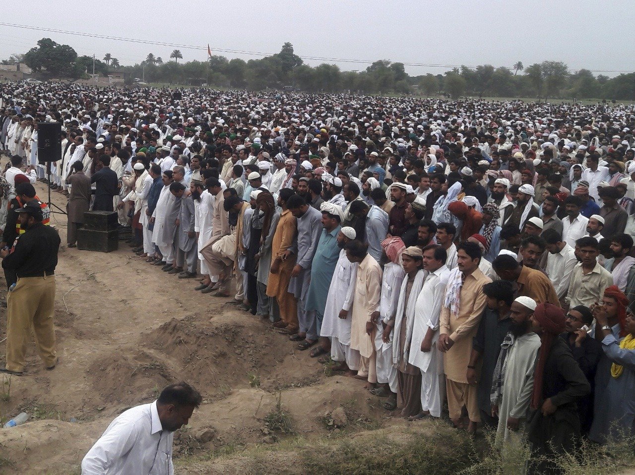 Pohreb obetí v Pakistane