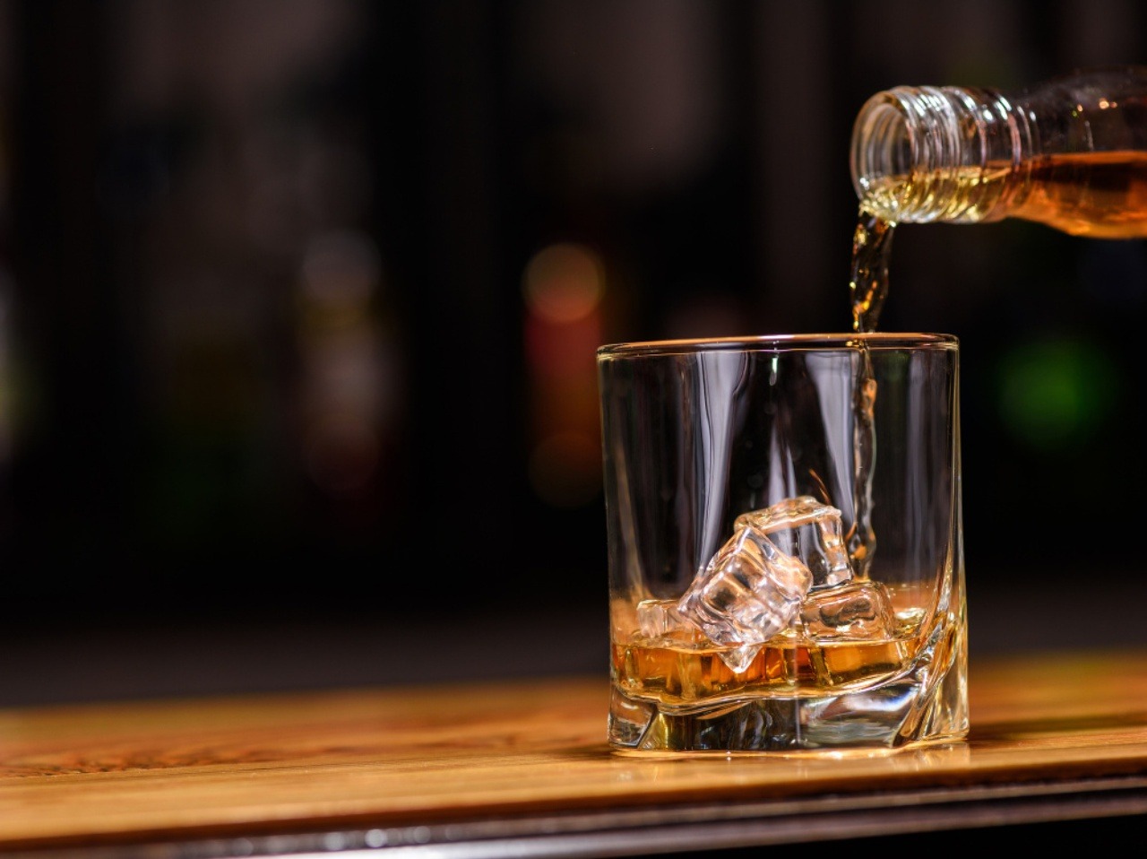 Whiskey je zdravý nápoj, no len v prípade, ak prijmete menšie množstvo. 