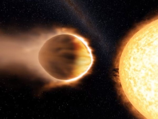 Novoobjavená exoplanéta (vľavo)
