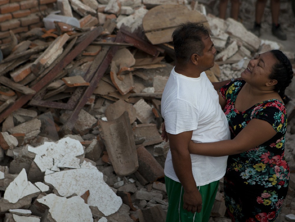 Spúšť po zemetrasení v Mexiku