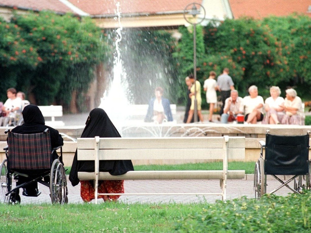Kúpeľný ostrov v Piešťanoch pravidelne navštevujú zahraniční turisti.