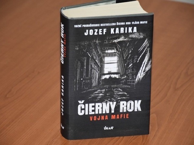 Kniha Čierny rok - Vojna mafie