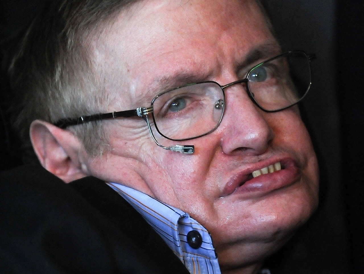 Hawking varuje ľudstvo pred zničením: Už sme prekonali bod, z ktorého nie je návratu!