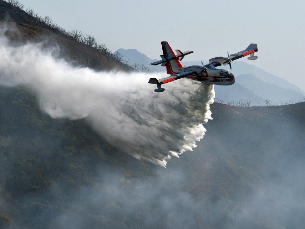 Kaliforniu sužuje druhý najväčší požiar v dejinách tohto amerického štátu