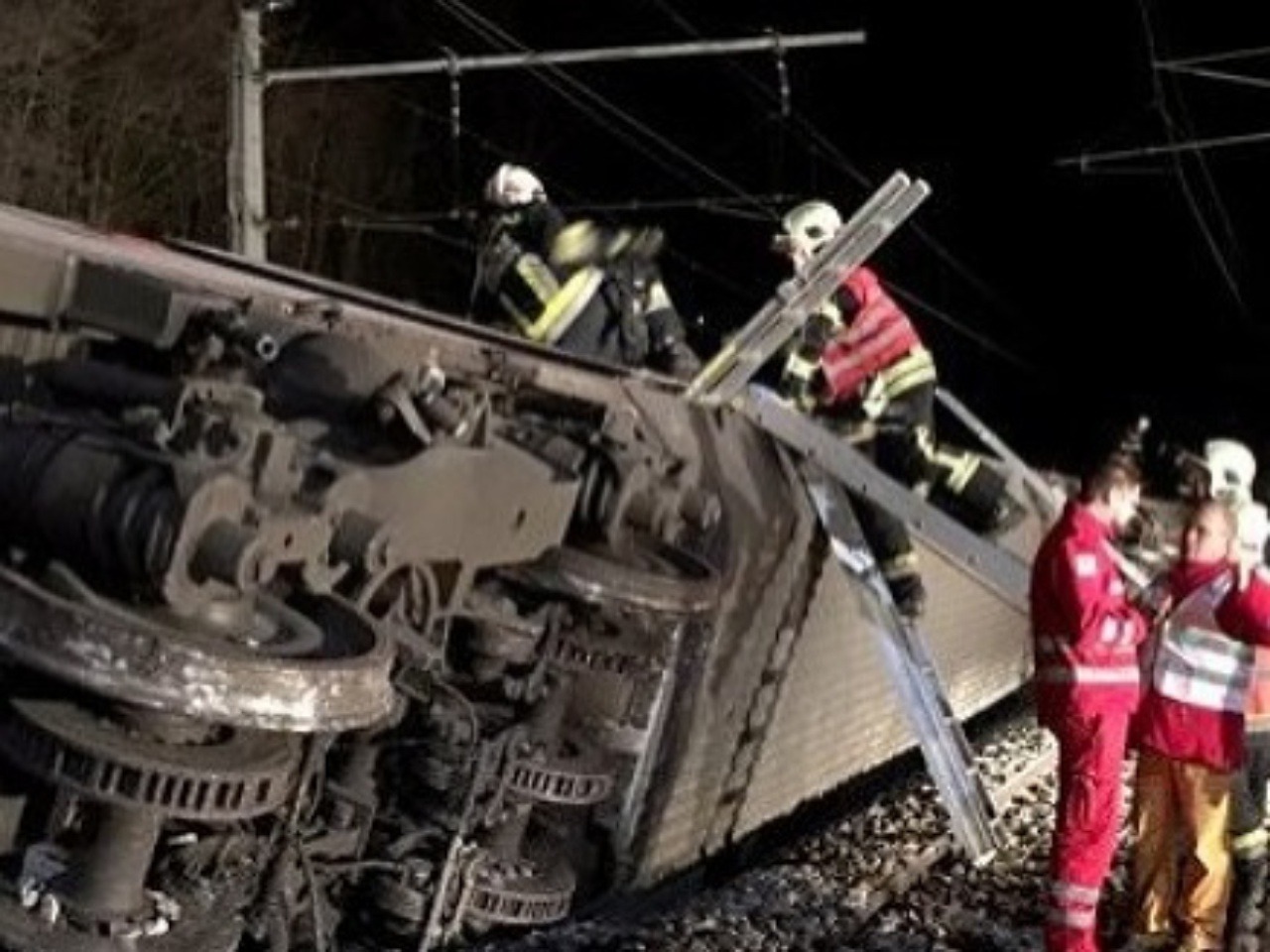 Nehoda vlaku v obci Kritzendorf.