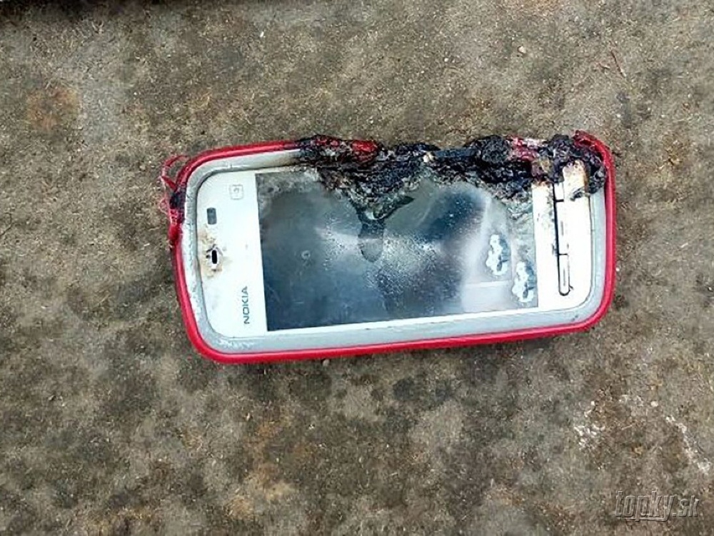 Poškodený mobil