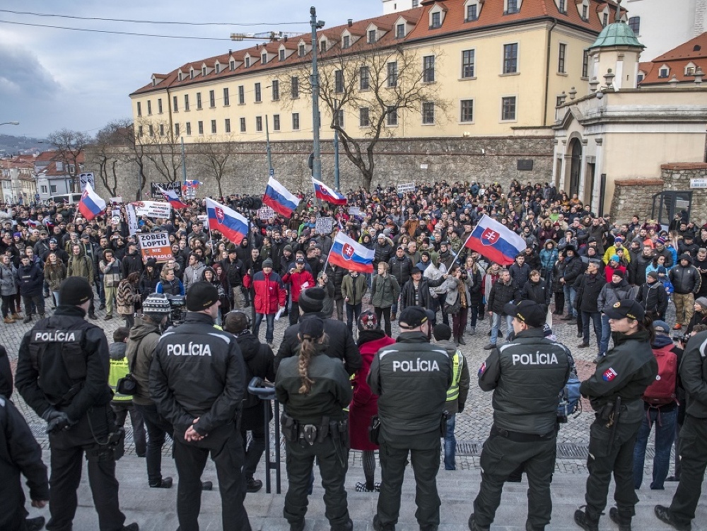 Tichý pochod študentov a slušných ľudí v Bratislave