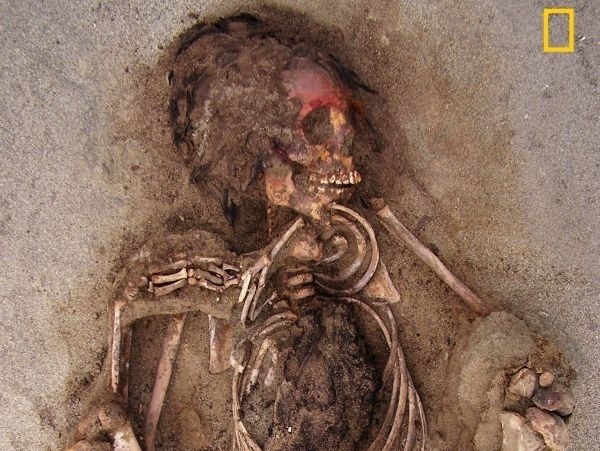 Pozostatky dieťaťa obetovaného počas posvätného rituálu