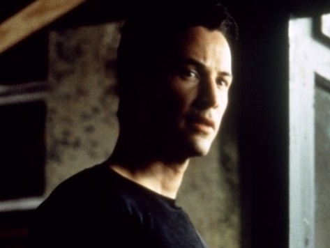 Keanu Reeves vo filme Matrix. 