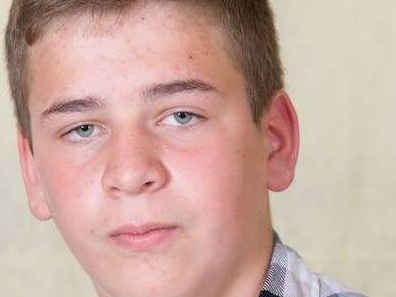 Polícia pátra po Tiborovi Urbanovi. 17-ročný mladík sa stratil na festivale. 