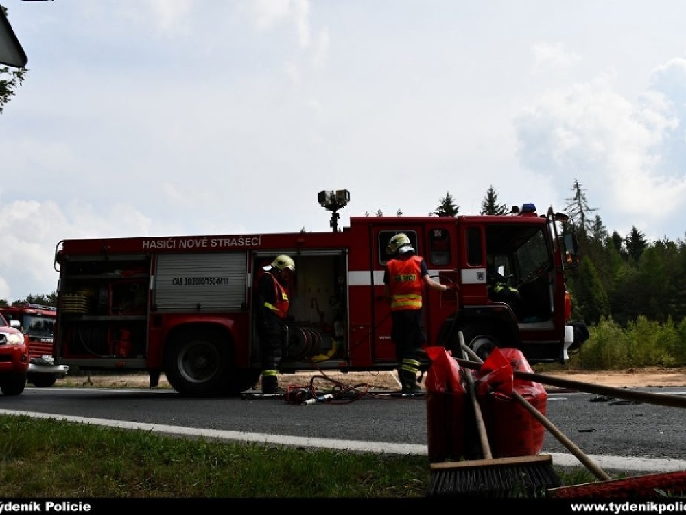 Českí hasiči zverejnili zábery z autonehody.