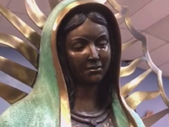 Panna Mária Guadalupská vraj plače