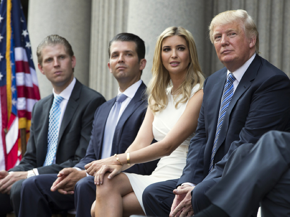 Donald Trump zo svojou rodinou. 
