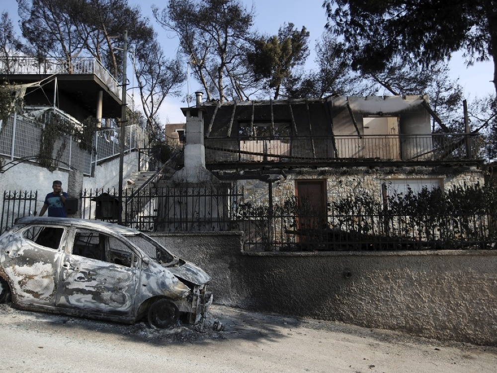 Grécko zažilo najväčší lesný požiar za posledné desaťročia