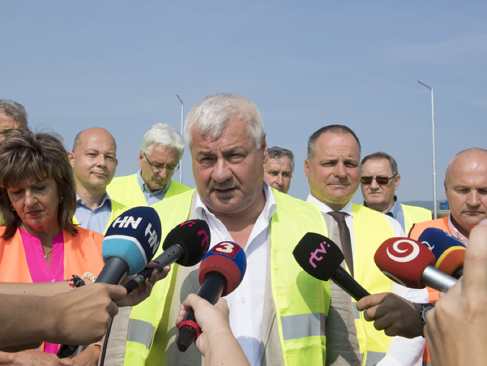 Minister dopravy a výstavby SR Árpád Érsek