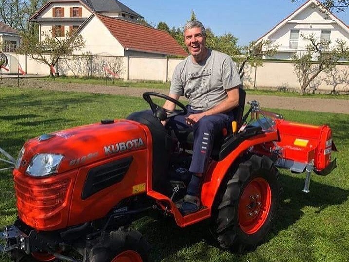 Béla Bugár na traktore
