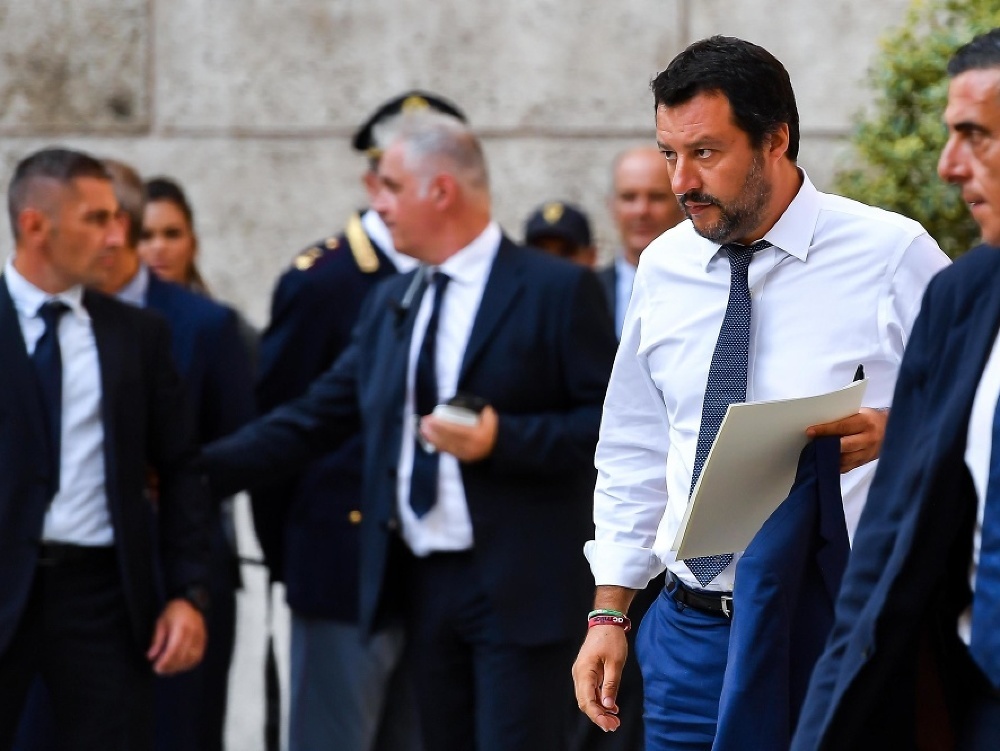 V popredí taliansky minister vnútra Matteo Salvini