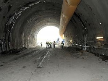 Tunel Višňové má prvých 100 metrov za sebou, ďalších 7400 pred sebou... 