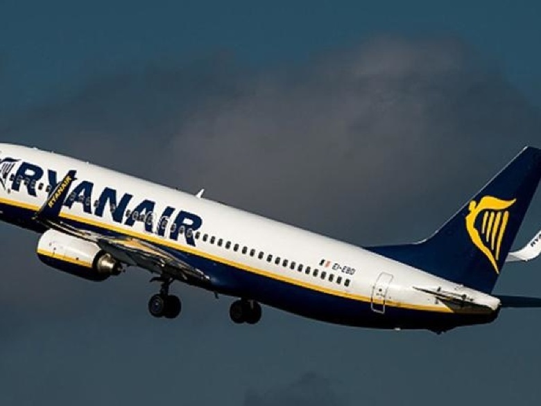Muž utekal smerom k lietadlu spoločnosti Ryanair