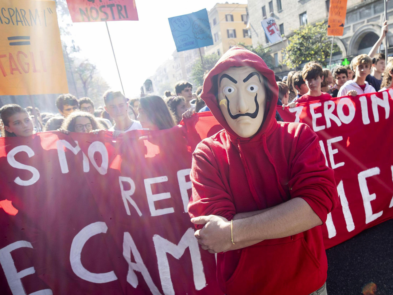 Na fotke sú protestujúci študenti v Taliansku.
