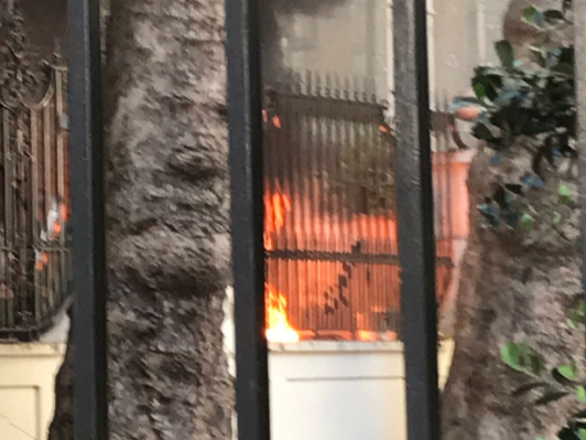 V Londýne horí budova neďaleko veľvyslanectva Saudskej Arábie.