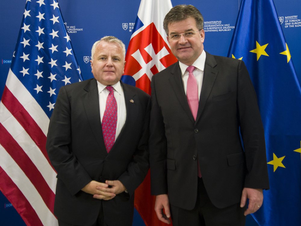 Štátny tajomník ministerstva zahraničných vecí Spojených štátov amerických John J. Sullivan a minister zahraničných vecí a európskych záležitostí SR Miroslav Lajčák.