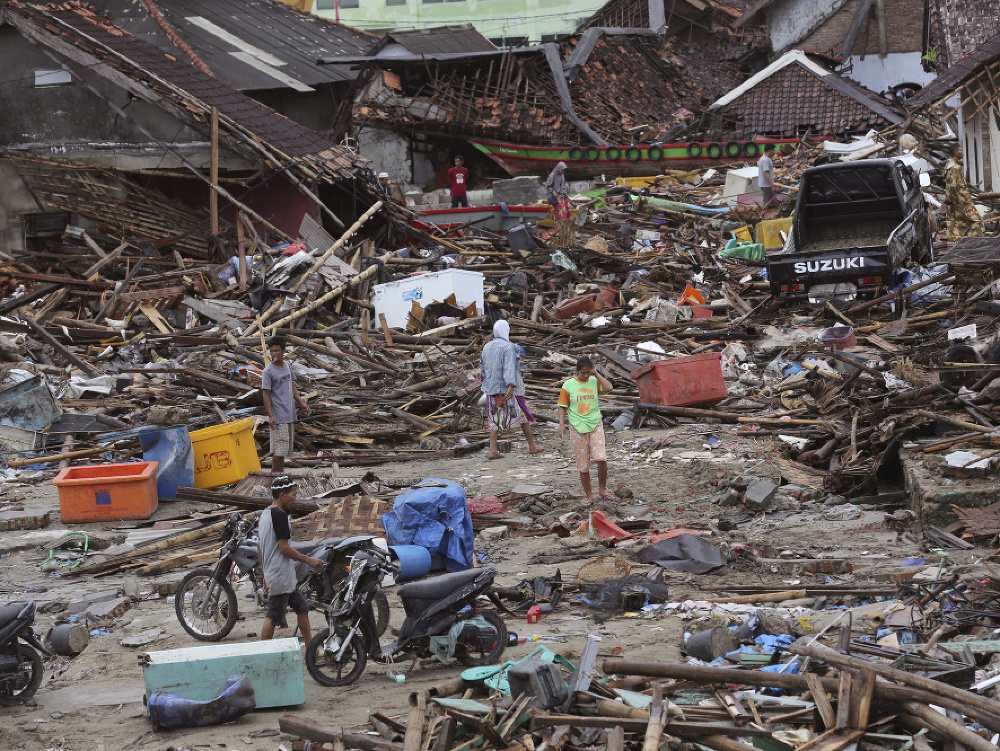 Počet obetí cunami v Indonézii sa zvýšil na 429.