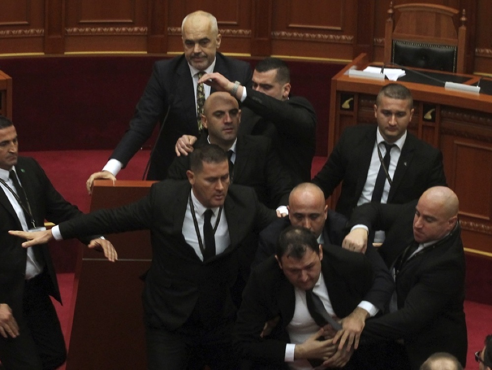 Albánsky parlament