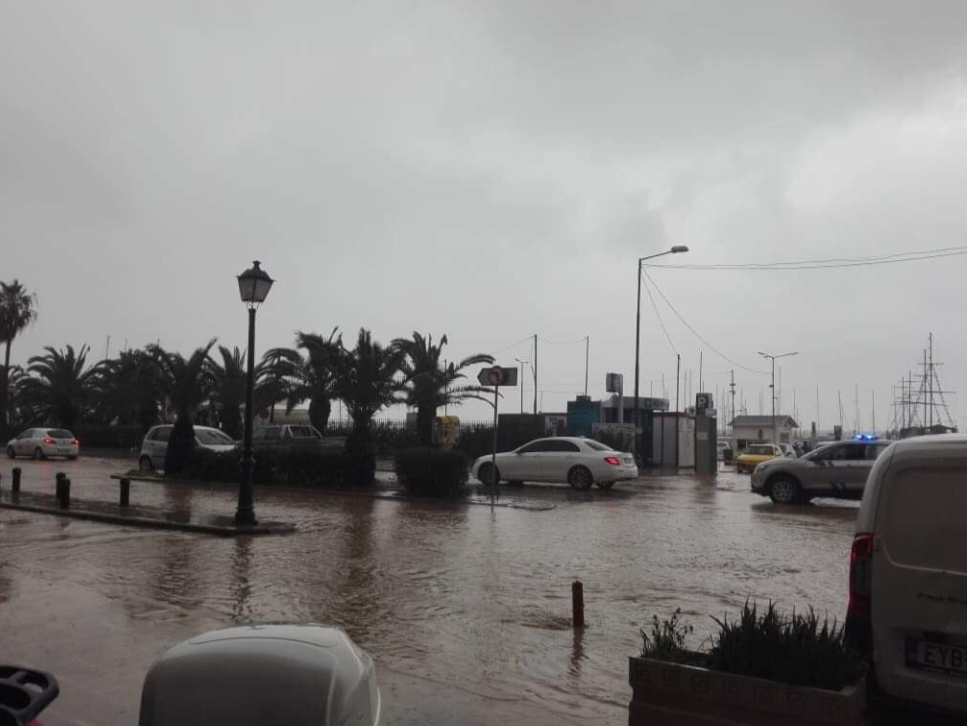 Ostrov Kréta opäť zasiahli silné dažde a záplavy. 
