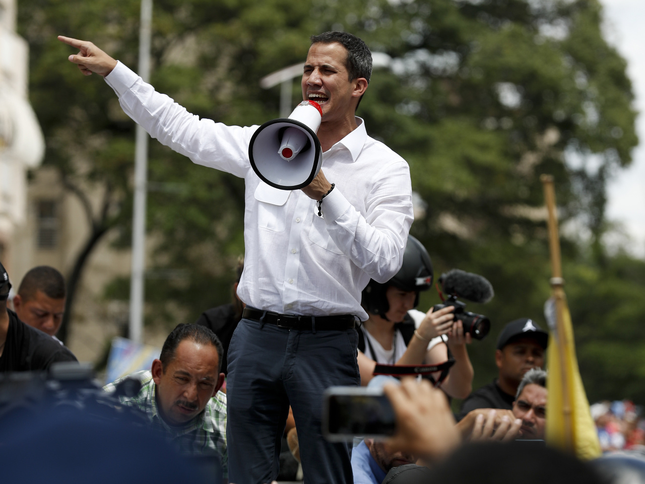 Polícia v Caracase bránila zhromaždeniu prívržencov Juana Guaidóa.