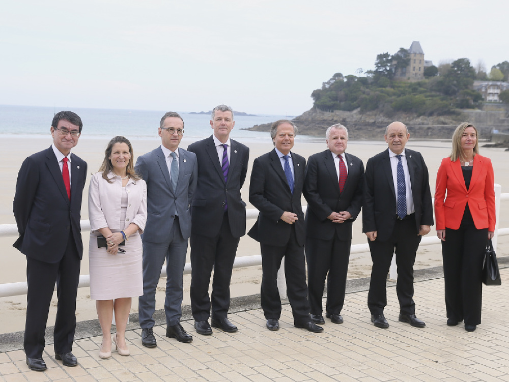 Zahraniční ministri krajín G7 na stretnutí vo francúzskom meste Dinard