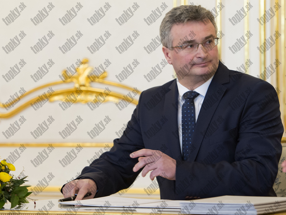 Prezident SR Andrej Kiska vymenoval za predsedu Ústavného súdu Ivana Fiačana
