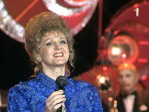 Zosnulá speváčka Lýdia Volejníčková. 
‏
