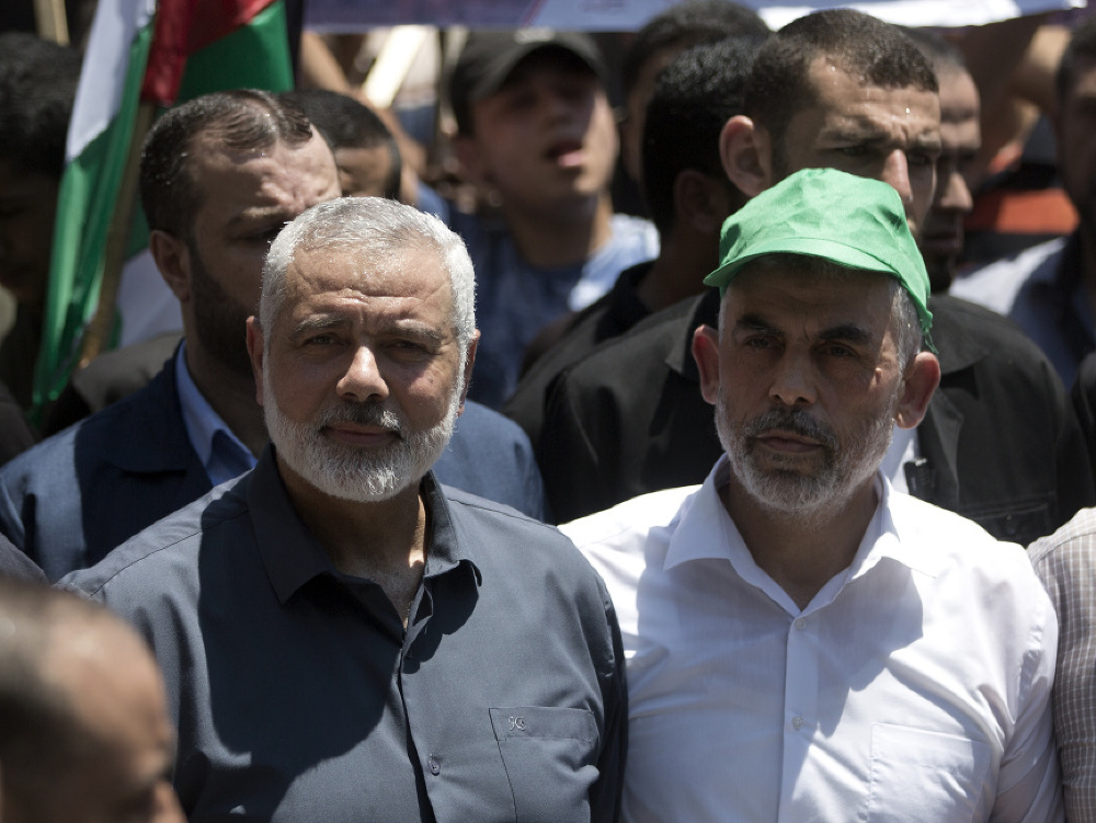 Čelní predstavitelia Hamasu Ismail Haniyeh a Yahya Sinwar.