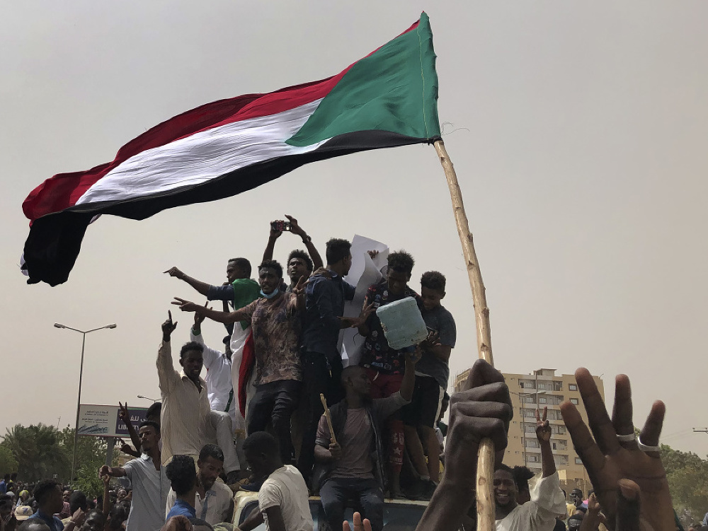 Protesty v Sudáne by sa mali skončiť