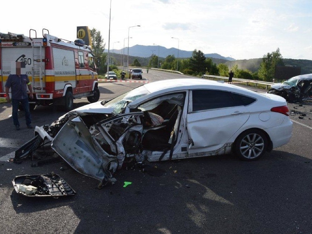Dopravná nehoda v Novákoch si vyžiadala život 40-ročného muža